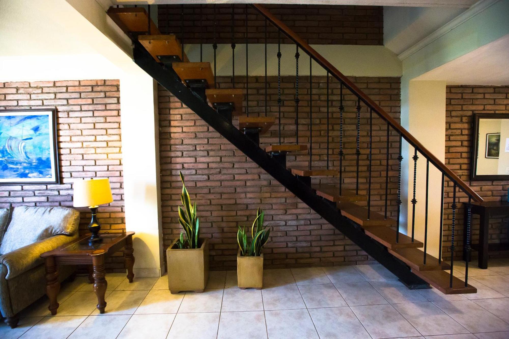 Los Altos Apartments & Studios 马那瓜湖 外观 照片