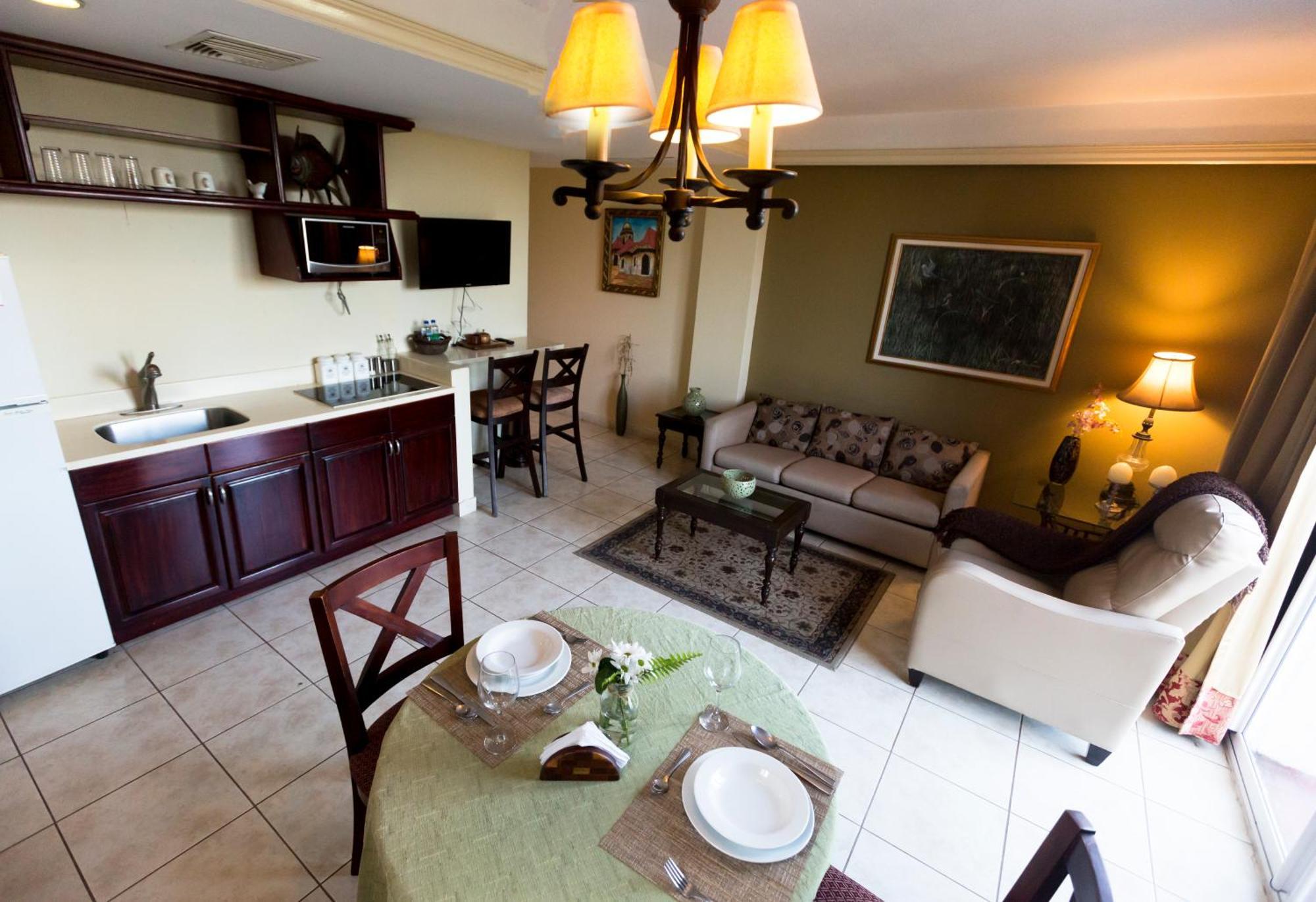 Los Altos Apartments & Studios 马那瓜湖 外观 照片