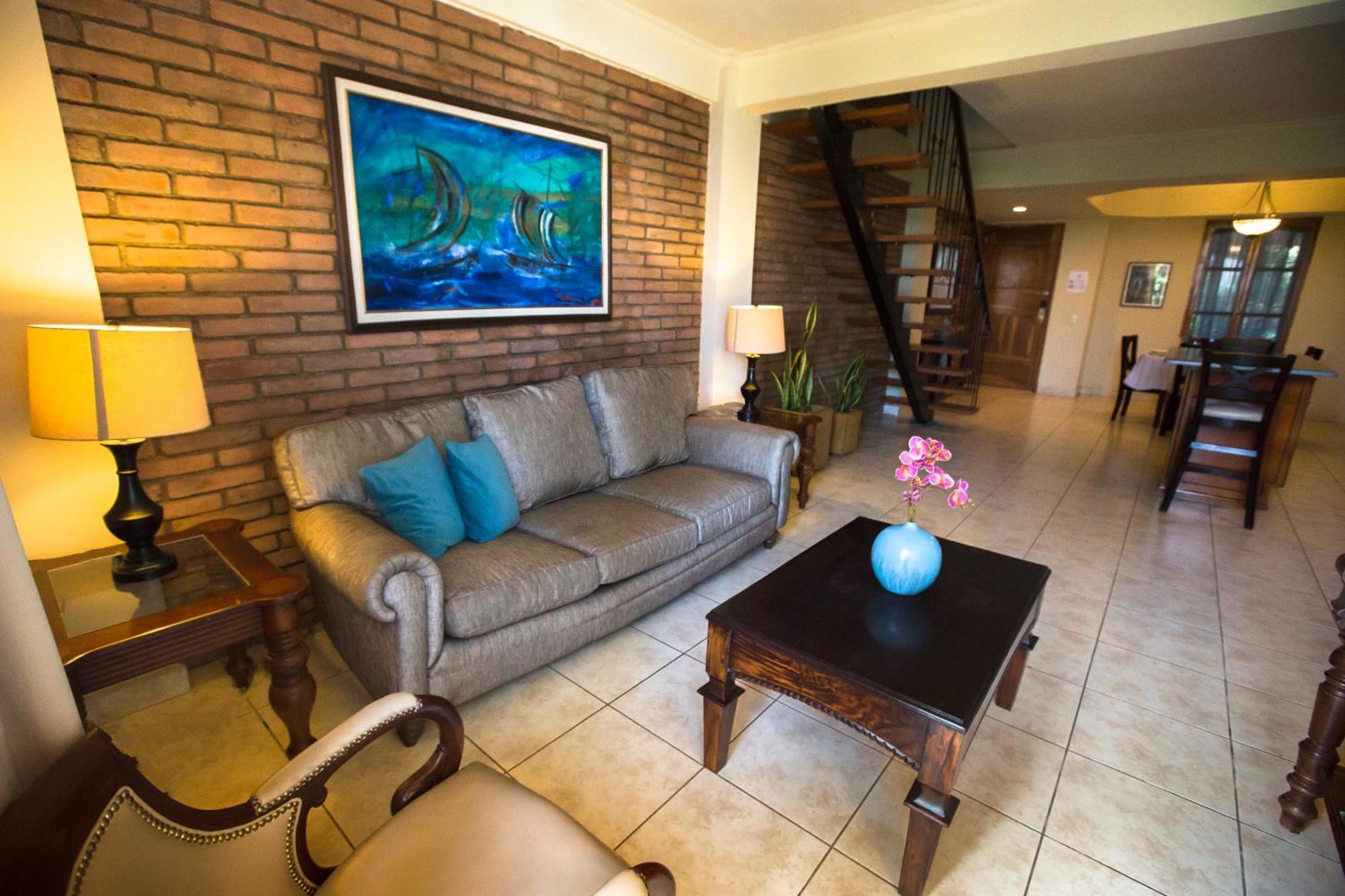 Los Altos Apartments & Studios 马那瓜湖 外观 照片